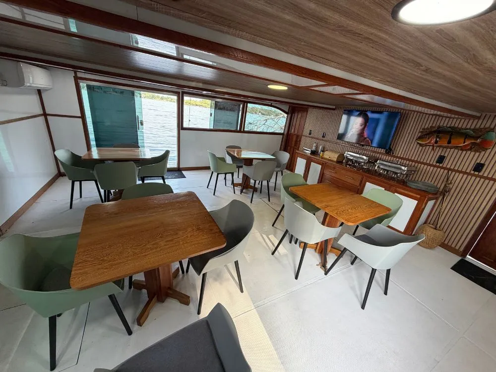 Barco hotel de pesca da Amazon Bait no Rio Negro